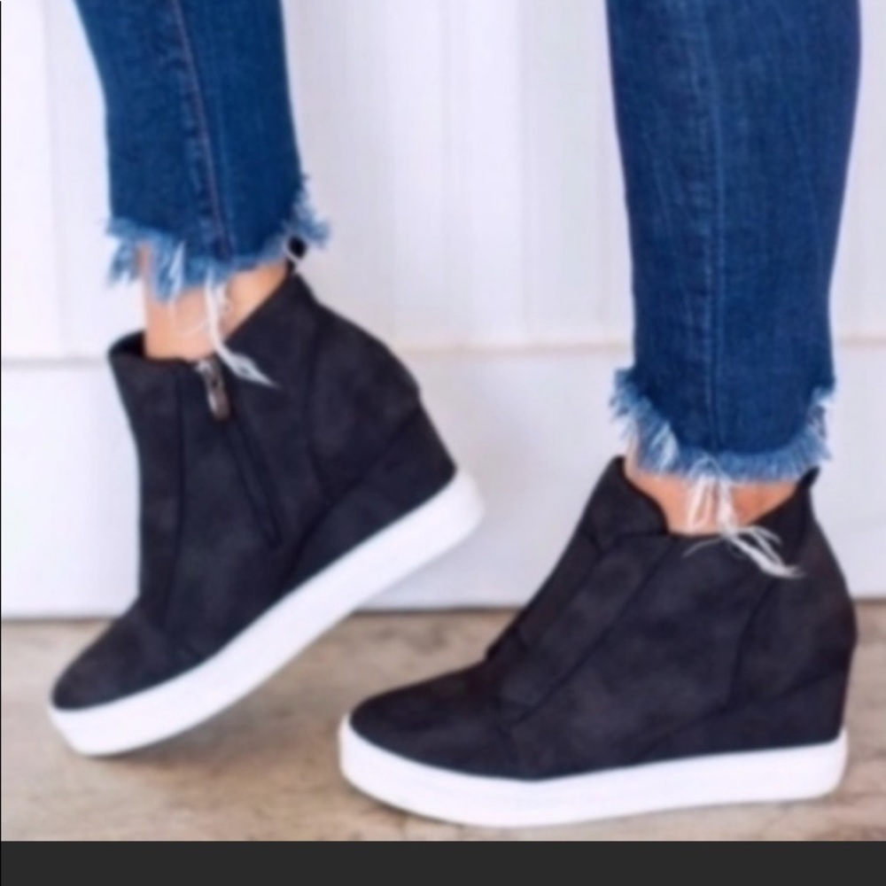 Black Wedge sneakers